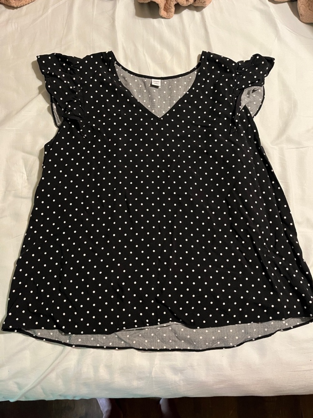 Old Navy Flutter Sleeve Polka Dots Top - Size XL